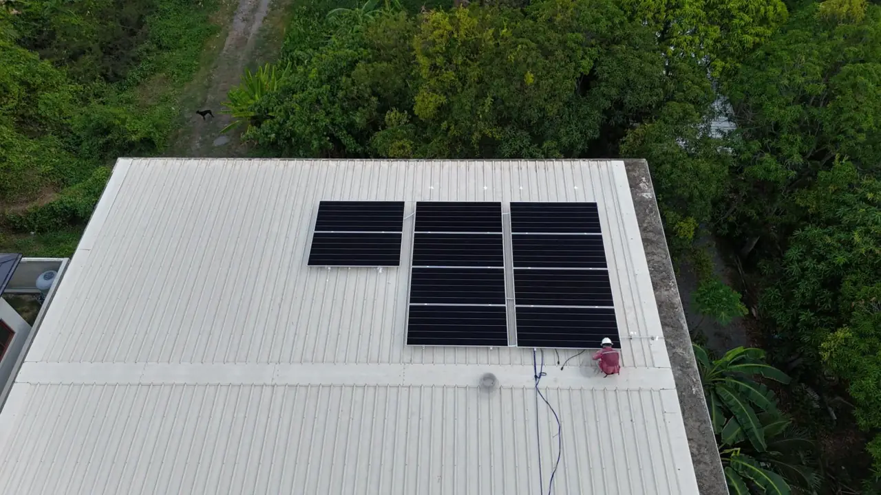 บ้านพักอาศัย โซลาร์ 6.70 kWp + แบตเตอรี่ 7 kWh